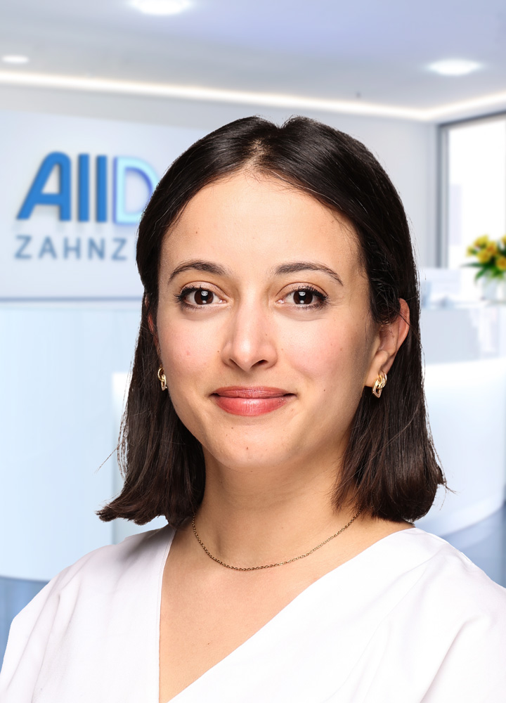 Portrait Zahnärztin M. Chourou (AllDent Karlsruhe)